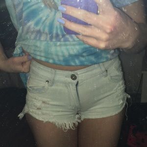 Bullhead Light Wash Jean Shorts